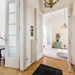 Lejlighed Elegant & Stylish Center *